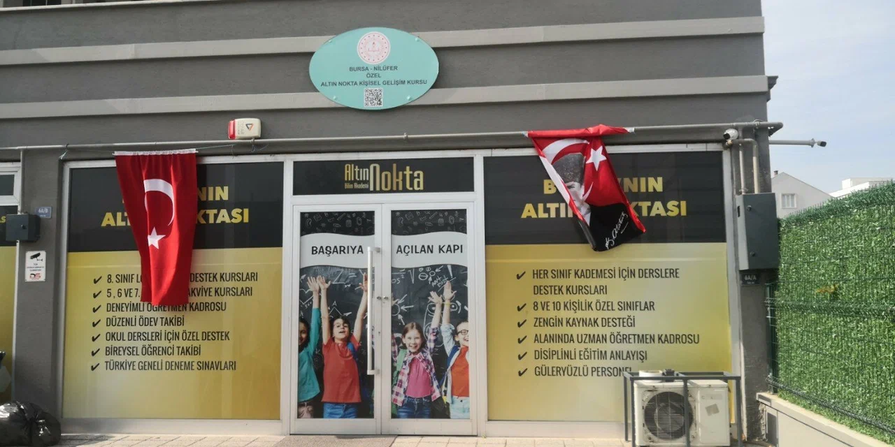 Altın Nokta'nın Bursa Nilüfer'deki binası — 'Başarıya Açılan Kapı'